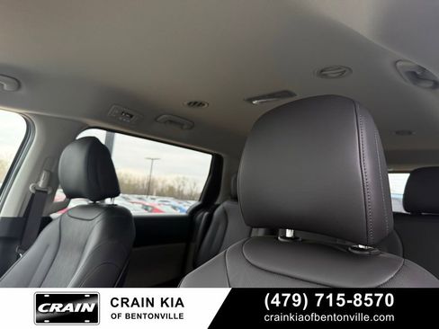 New 2026 Kia Carnival FWD image 23