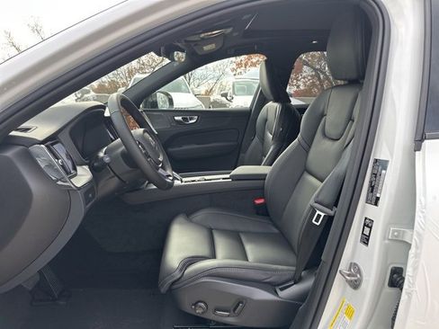 New 2026 Volvo XC60 B5 Ultra w/ Climate Package image 13