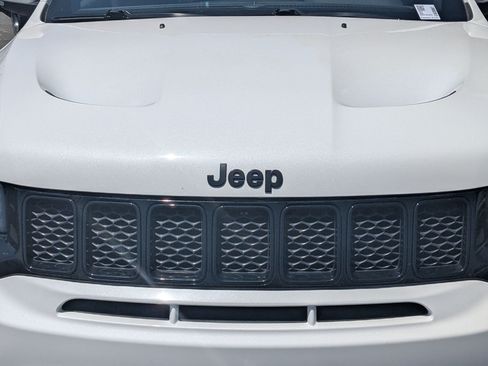 Used 2018 Jeep Grand Cherokee SRT AWD/4WD image 12