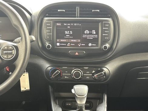 Certified 2023 Kia Soul LX w/ LX Technology Package FWD image 22