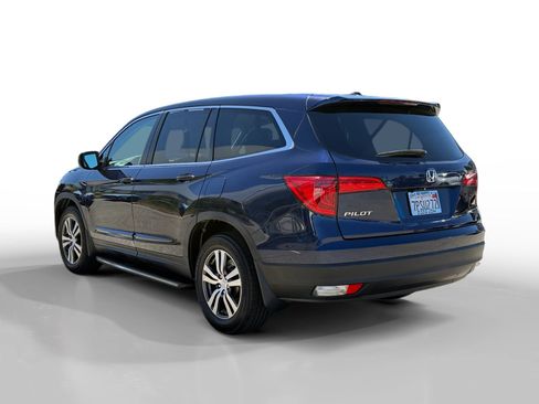 Used 2016 Honda Pilot EX image 3