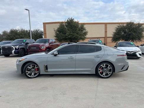 Used 2019 Kia Stinger GT2 image 7