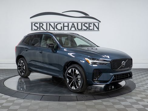 New 2026 Volvo XC60 B5 Plus w/ Protection Package Premier image 3