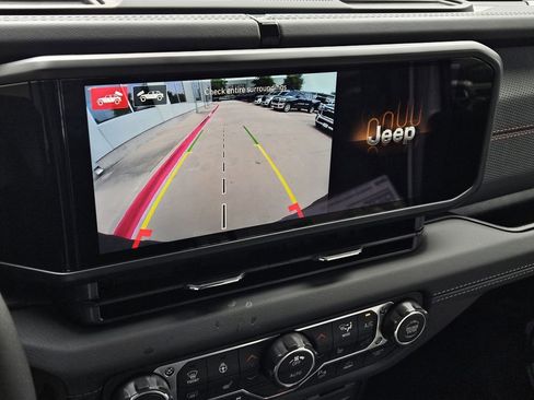 New 2026 Jeep Wrangler Unlimited Rubicon image 19