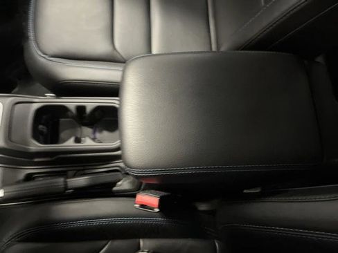 Used 2024 Jeep Wrangler High Altitude image 19