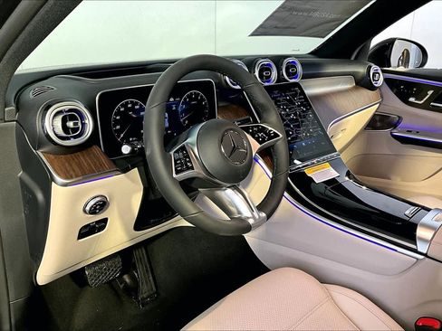 New 2026 Mercedes-Benz GLC 300 4MATIC image 9