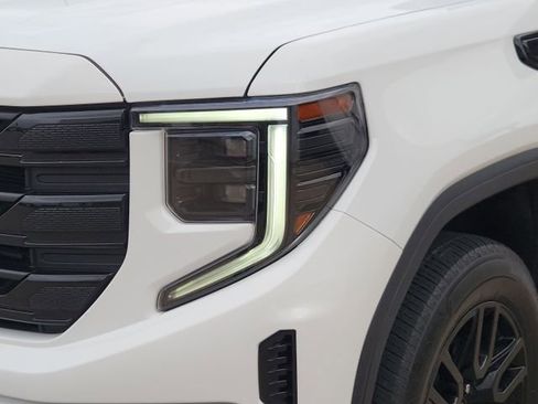Used 2024 GMC Sierra 1500 Elevation RWD image 9