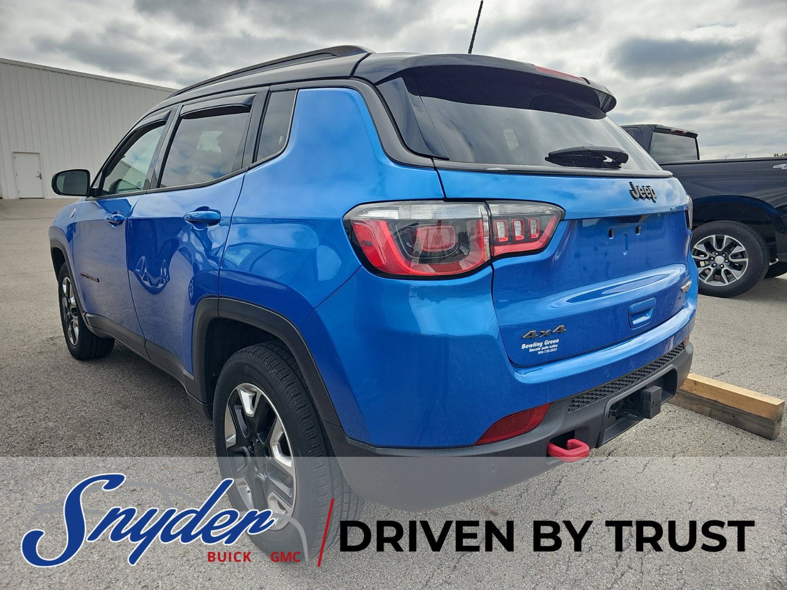 Used 2018 Jeep Compass Trailhawk AWD/4WD image 6