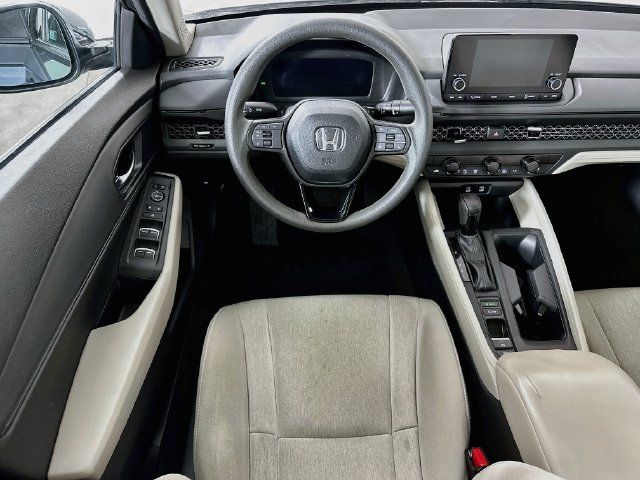 Certified 2023 Honda Accord EX image 4