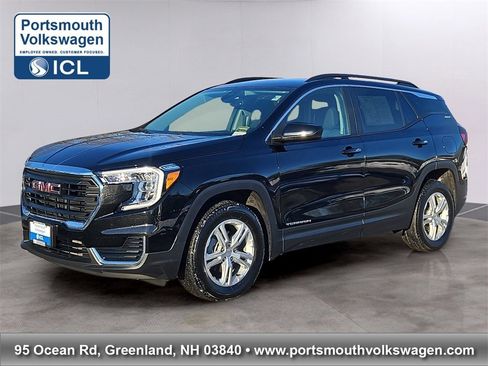 Used 2023 GMC Terrain SLE w/ Driver Convenience Package image 1