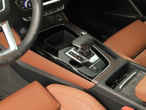 Certified 2021 Audi Q5 e Prestige w/ Prestige Package AWD/4WD image 17