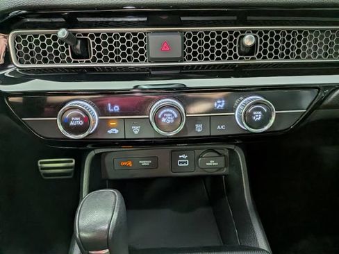 Used 2024 Honda Civic Sport image 19