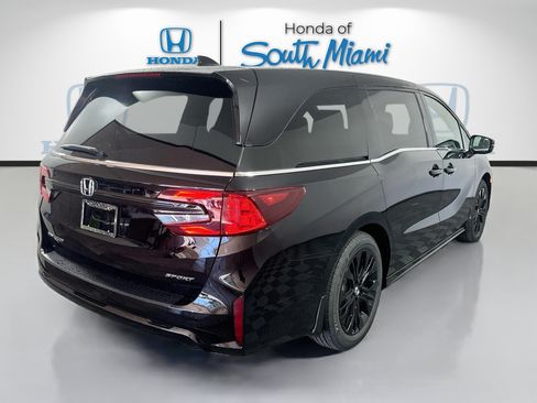 Certified 2025 Honda Odyssey Sport-L image 6