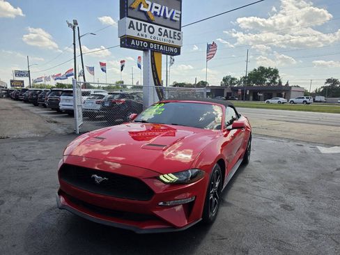 Used 2020 Ford Mustang Premium RWD image 8