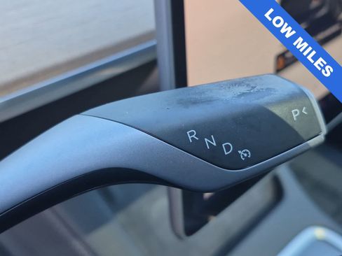 Used 2023 Tesla Model 3 Standard Range RWD image 21