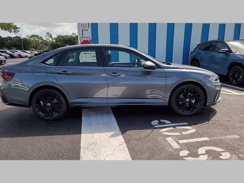 New 2026 Volkswagen Jetta SE image 25