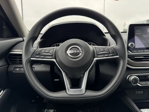 Used 2023 Nissan Altima 2.5 SV image 27