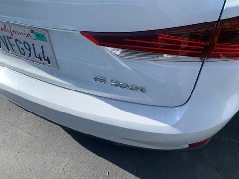 Used 2017 Lexus IS 200t F Sport w/ F Sport Package RWD image 7