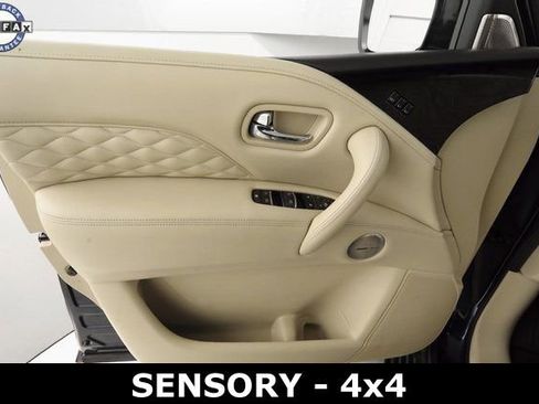 Used 2023 INFINITI QX80 Sensory image 11