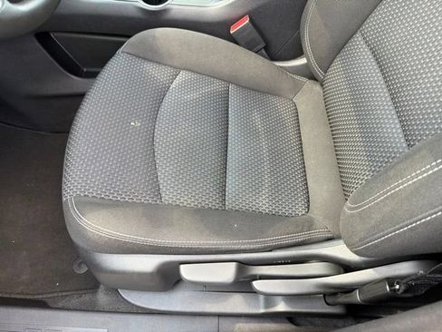 Used 2024 GMC Terrain SLE AWD/4WD image 24