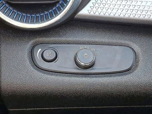 Used 2024 Chevrolet Trax LT w/ Driver Confidence Package image 27