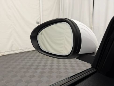 Used 2018 Alfa Romeo Giulia AWD image 17