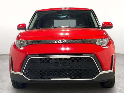 Used 2023 Kia Soul LX FWD image 4