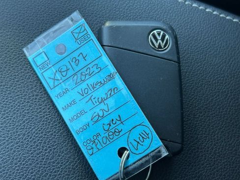 Used 2023 Volkswagen Tiguan SE FWD image 39