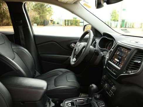 Used 2022 Jeep Cherokee Latitude Lux image 23