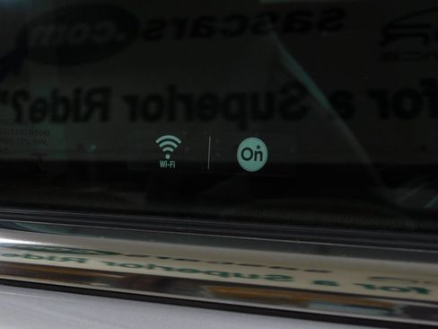 Used 2022 GMC Sierra 3500 Denali w/ Technology Package image 31