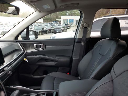 New 2026 Kia Sorento S w/ S Panoramic Sunroof Package image 17