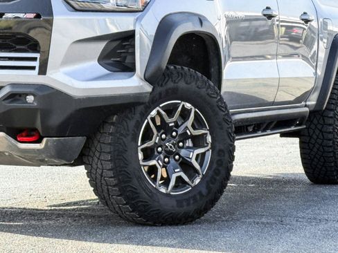 Used 2026 Chevrolet Colorado ZR2 AWD/4WD image 2