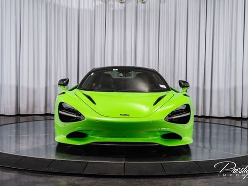 Used 2025 McLaren 750S Spider image 8