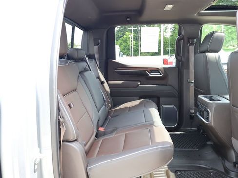 Used 2023 GMC Sierra 1500 Denali w/ Denali Reserve Package AWD/4WD image 40