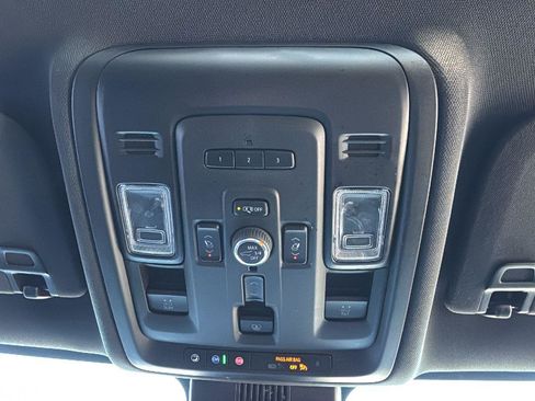 Certified 2023 GMC Yukon SLT w/ SLT Luxury Package image 20