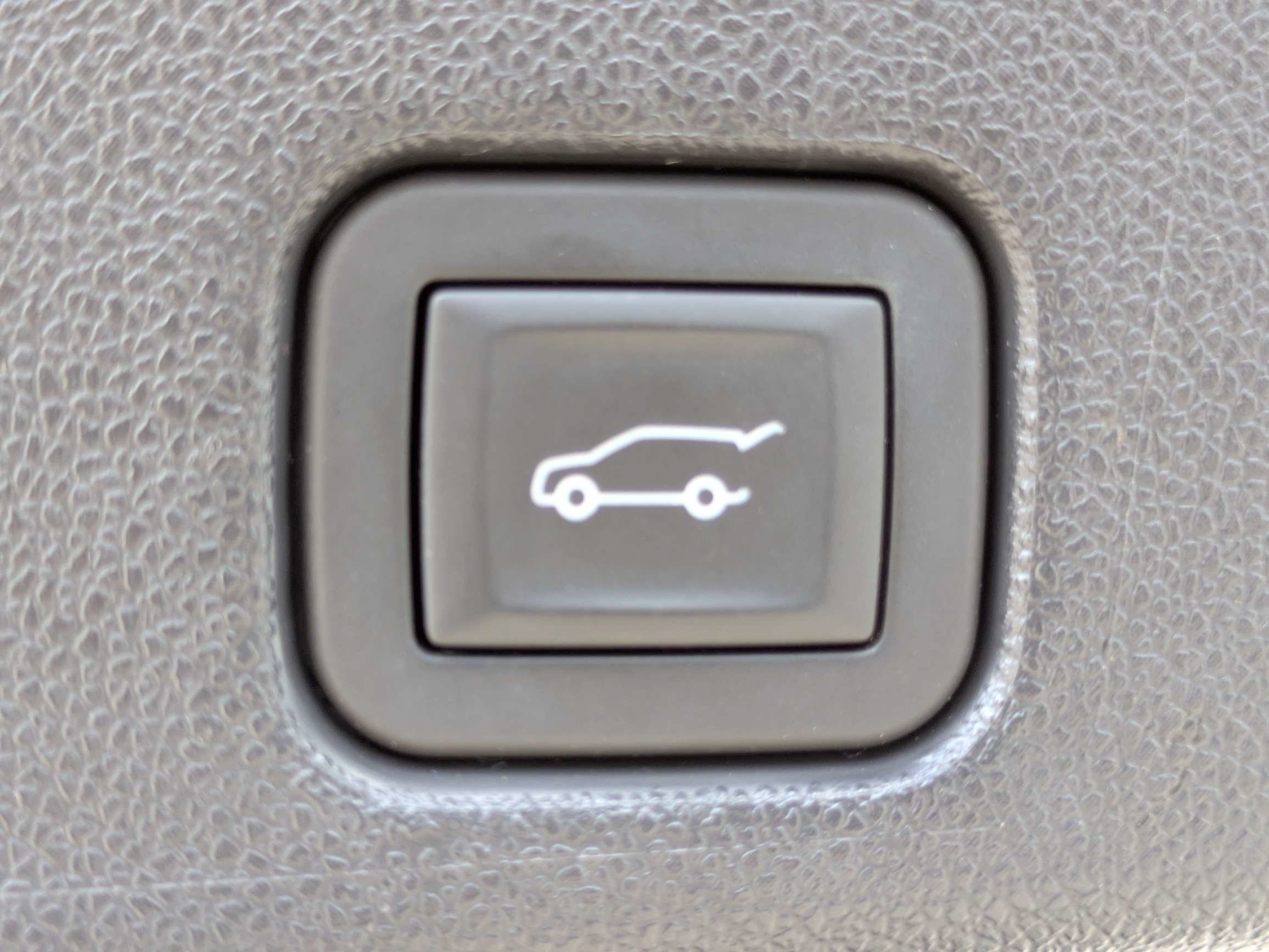 Used 2024 Chevrolet Traverse RS FWD image 8