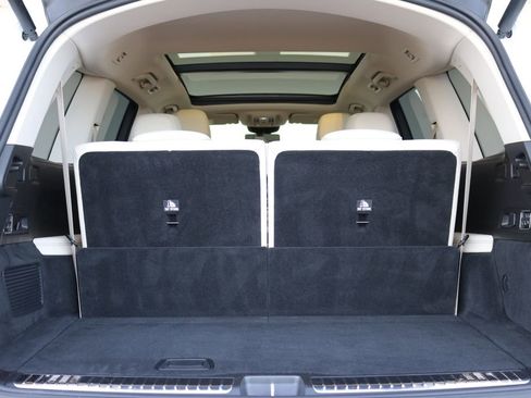 Used 2023 Mercedes-Benz GLS 450 4MATIC image 28