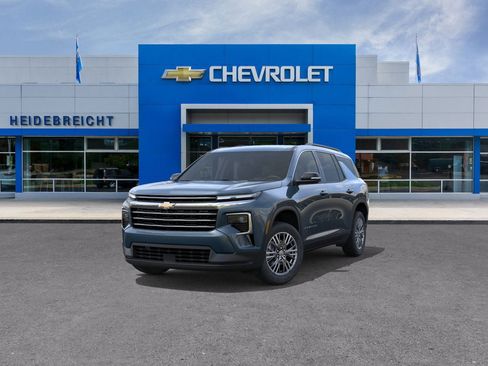 New 2026 Chevrolet Traverse LT w/ Driver Confidence Package image 32