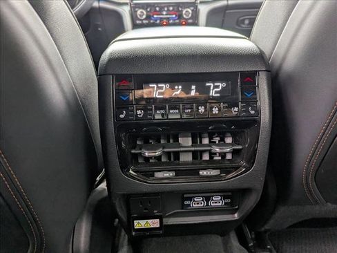 Used 2024 Jeep Grand Cherokee L Summit image 15