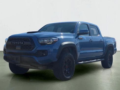 Used 2018 Toyota Tacoma TRD Pro image 2
