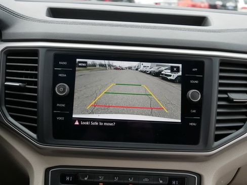 Used 2021 Volkswagen Atlas SE w/ Panoramic Sunroof Package image 33