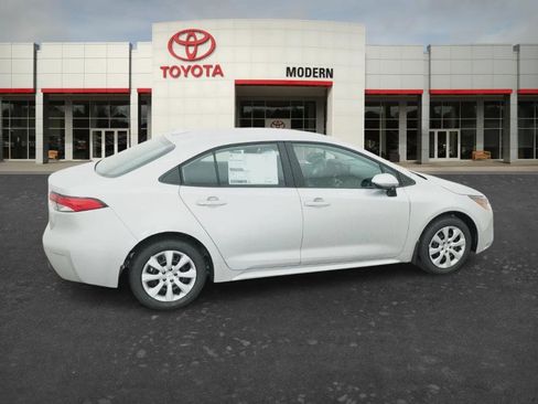 New 2026 Toyota Corolla LE FWD image 19