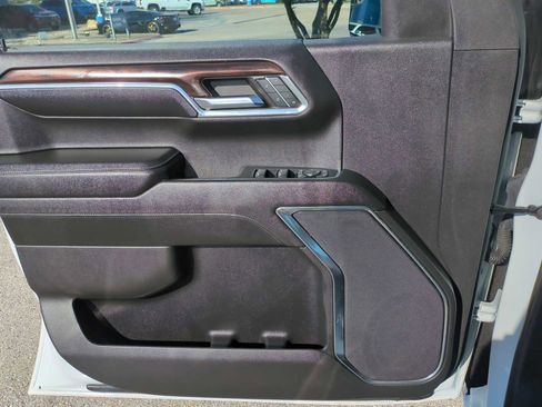 Used 2024 GMC Sierra 1500 SLT image 22