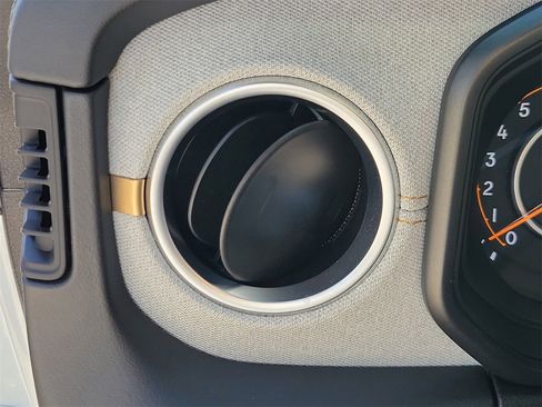 Used 2025 Jeep Wrangler Sahara w/ Safety Group image 28