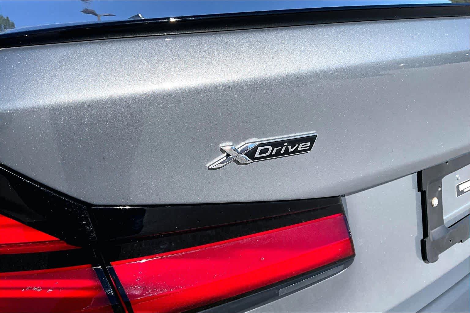 Used 2023 BMW 530e xDrive w/ Executive Package AWD/4WD image 31