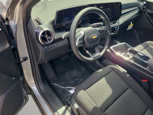 New 2027 Chevrolet Equinox LT FWD image 19