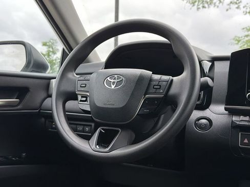 Used 2025 Toyota Camry LE image 37