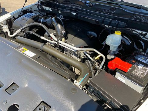 Used 2016 RAM 1500 Laramie w/ Convenience Group image 16