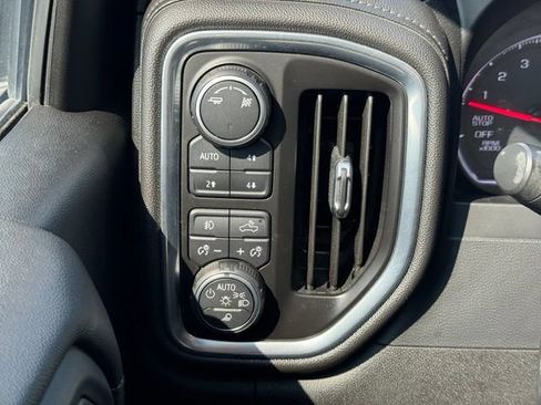Used 2019 Chevrolet Silverado 1500 RST AWD/4WD image 32