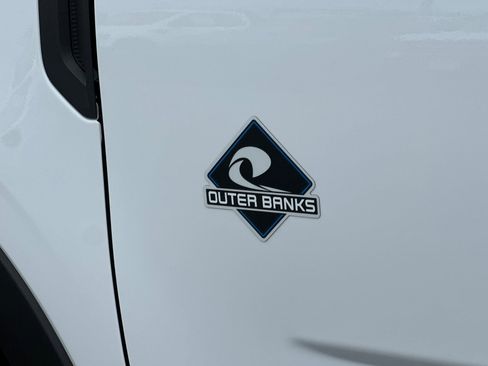 New 2025 Ford Bronco Sport Outer Banks w/ Outer Banks Tech Package+ image 24